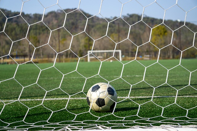 还是球场上 还是球场上